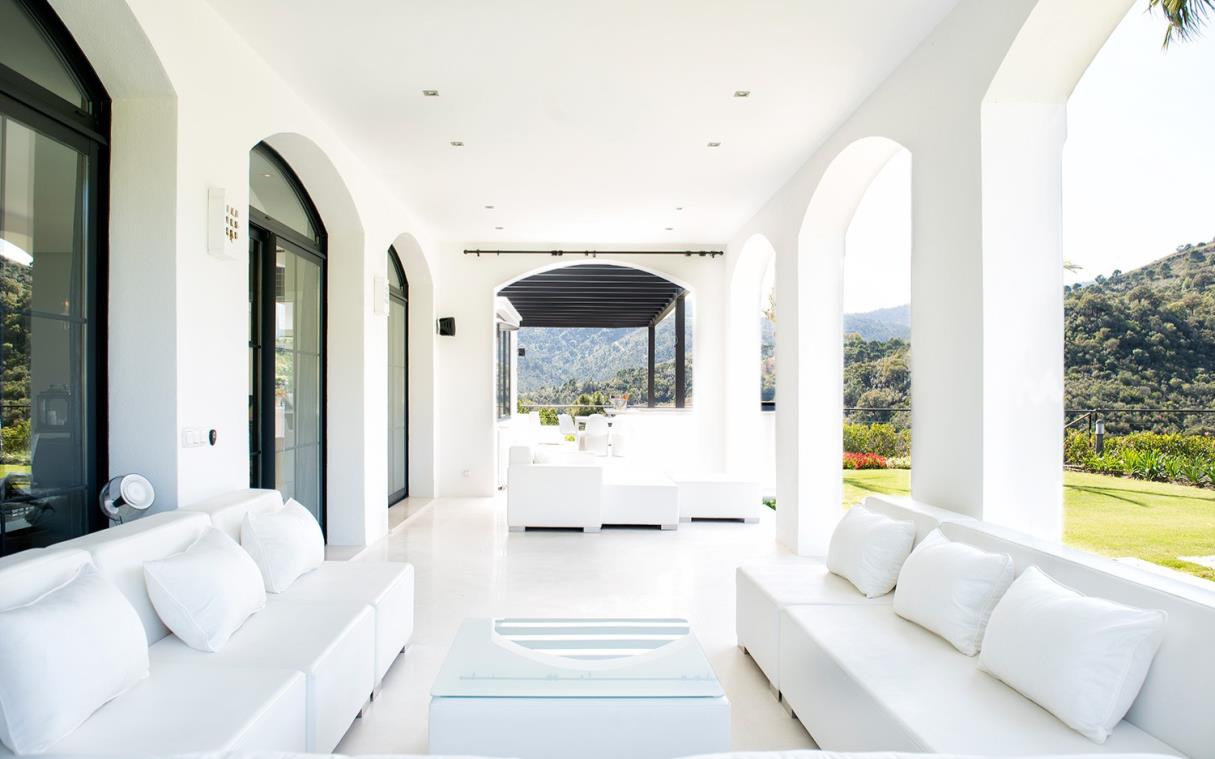 villa-marbella-spain-luxury-countryside-pool-nature-ter.jpg