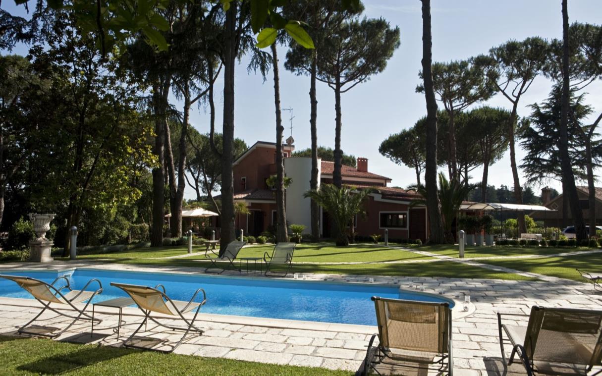 villa-rome-italy-luxury-pool-wedding-nocetta-poo (3).jpg