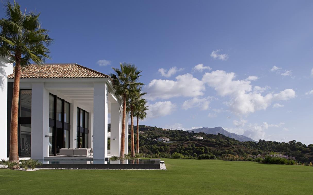 villa-marbella-spain-countryside-luxury-jacuzzi-heated-pool-palo-alto-ext-1.jpg