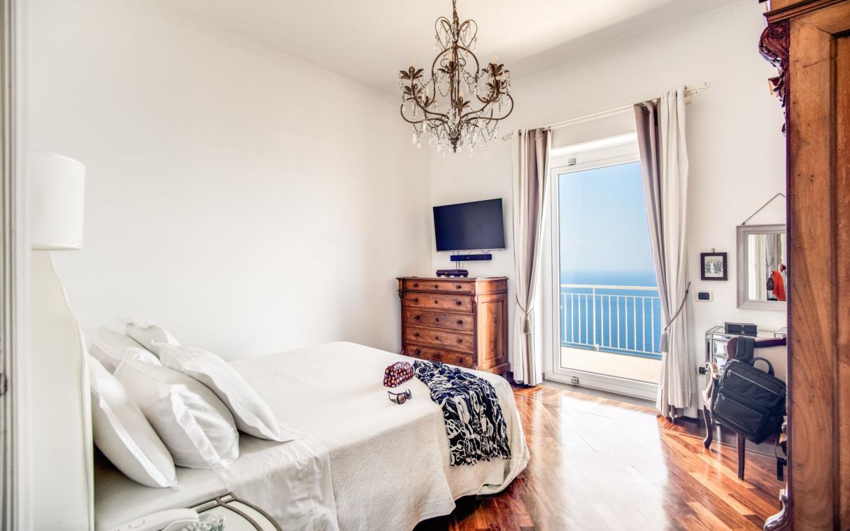 Villa Amalfi Coast Italy Luxury Pool Miragalli Bed 1