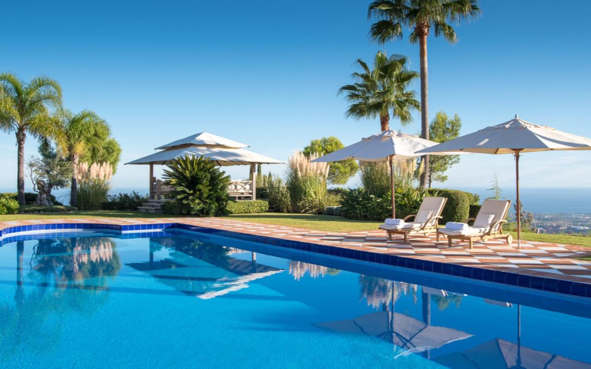 villa-marbella-spain-luxury-pool-mirador-poo (7).jpg