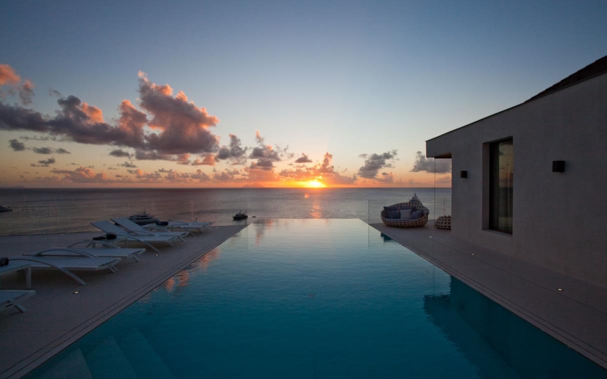 villa-st-barths-caribbean-luxury-pool-beach-vitti-poo (3).jpg