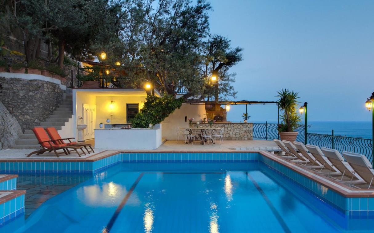 villa-positano-amalfi-coast-italy-luxury-pool-oliviero-poo (2).jpg