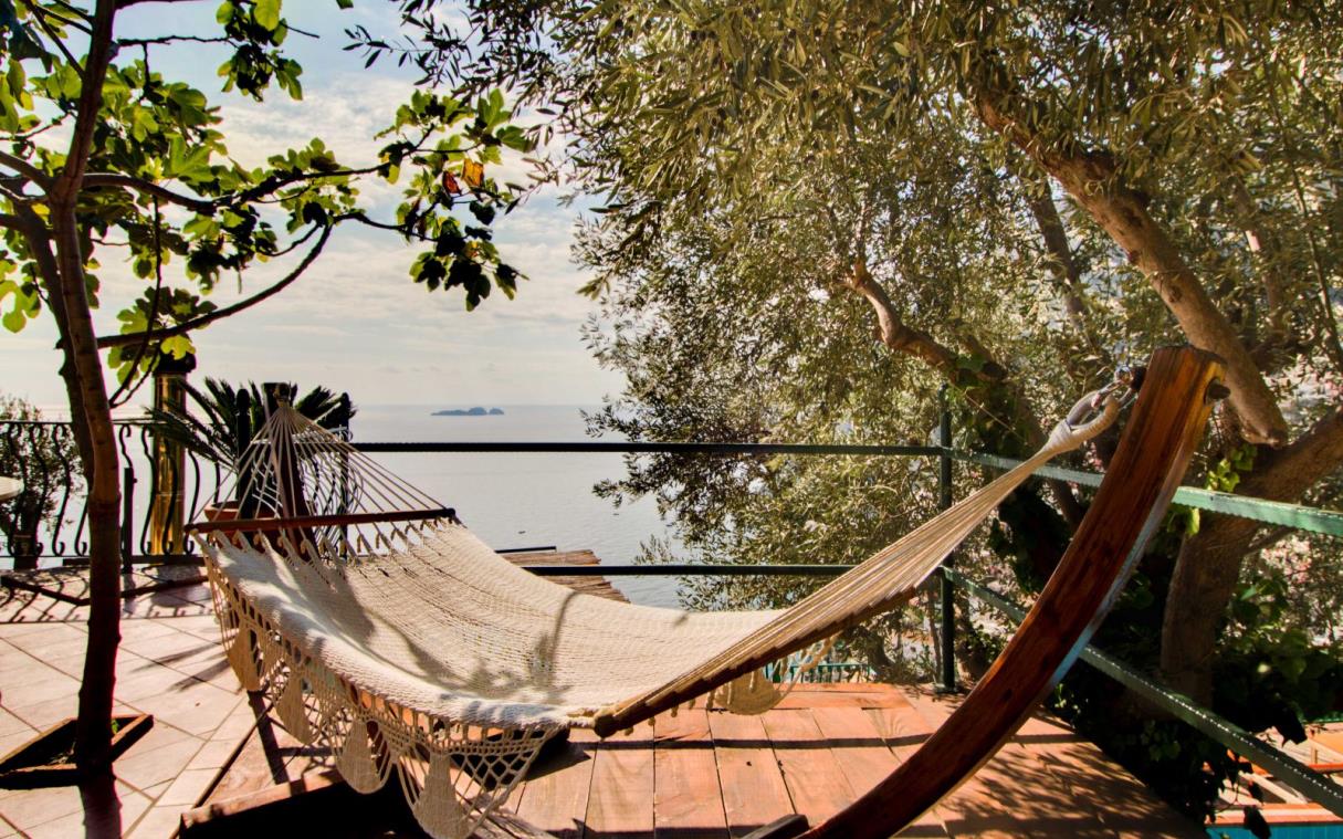 villa-positano-amalfi-coast-italy-luxury-pool-oliviero-ter.jpg