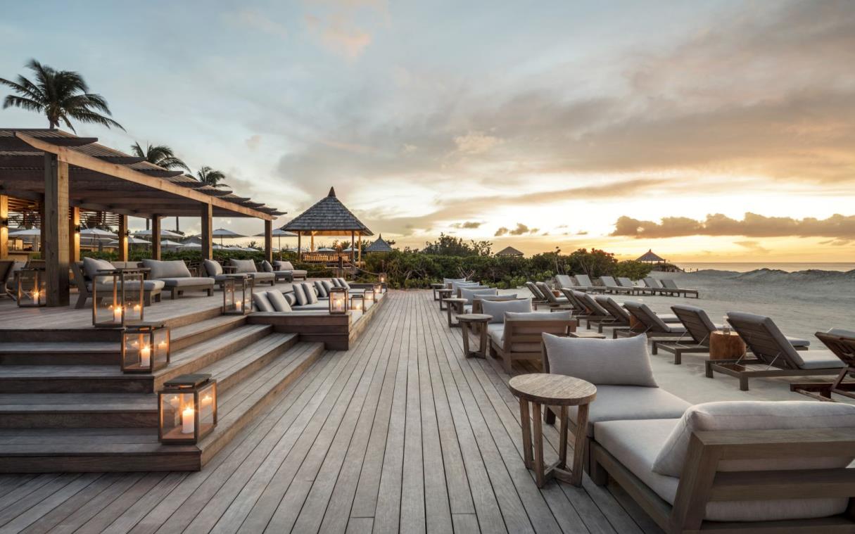 Villa Parrot Cay Turks Caicos Caribbean Luxury Pool Oceanfront Resort Bar 2