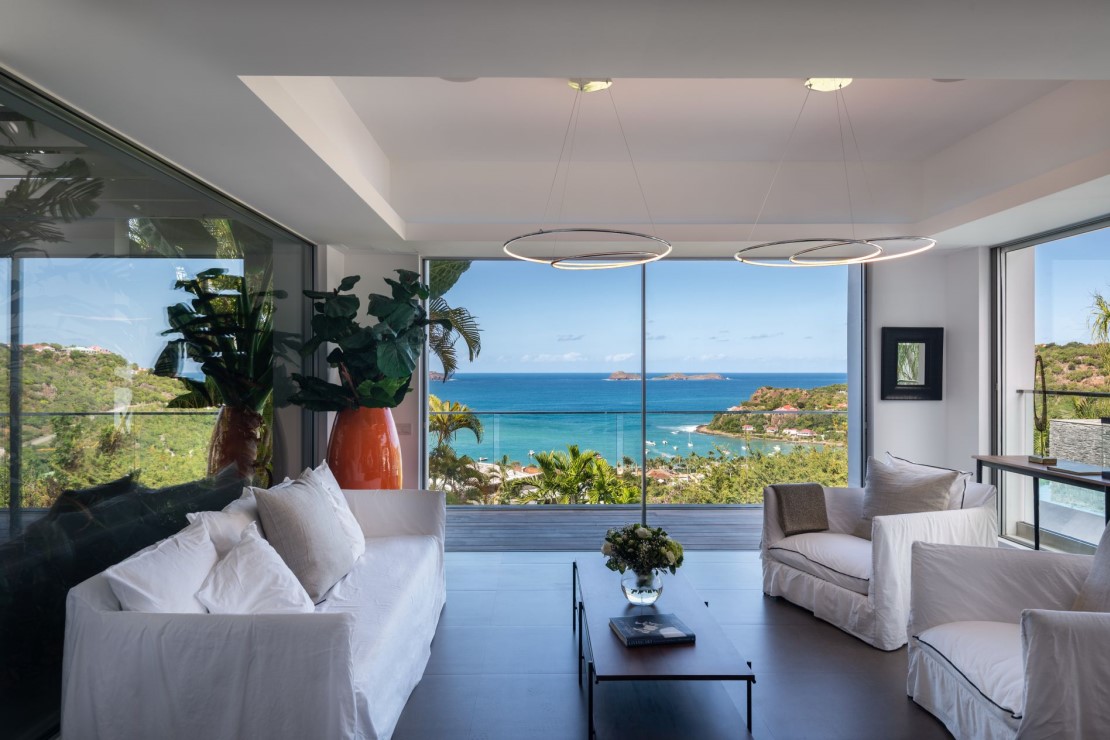 Villa Wings
