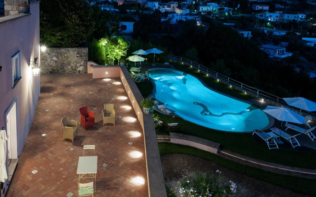villa-sorrento-amalfi-italy-view-pool-sea-luxury-sophia-swim (3).jpg
