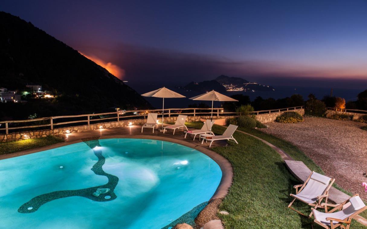 villa-sorrento-amalfi-italy-view-pool-sea-luxury-sophia-swim (4).jpg