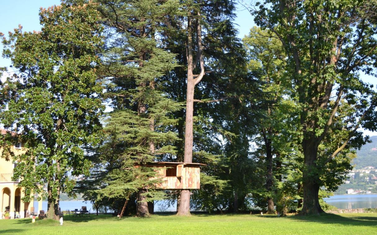 villa-annone-como-italy-pool-lakefront-adinolfi-treehouse (1).jpg