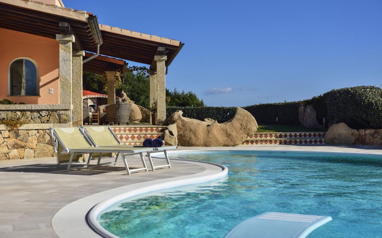 villa-sardinia-italy-luxury-marina-pool-sarda-pool (7).jpg