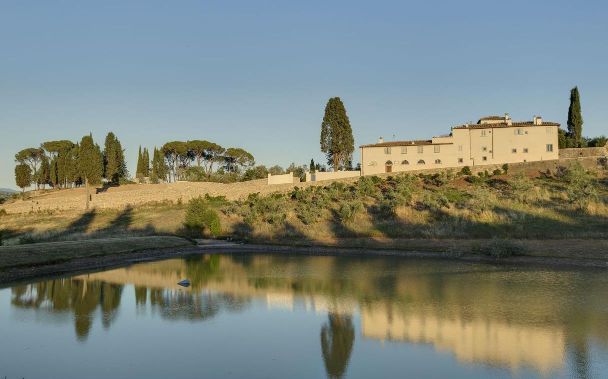 villa-florence-chianti-tuscany-pool-spa-luxury-dimora-del-ghirlandaio-ext (3)