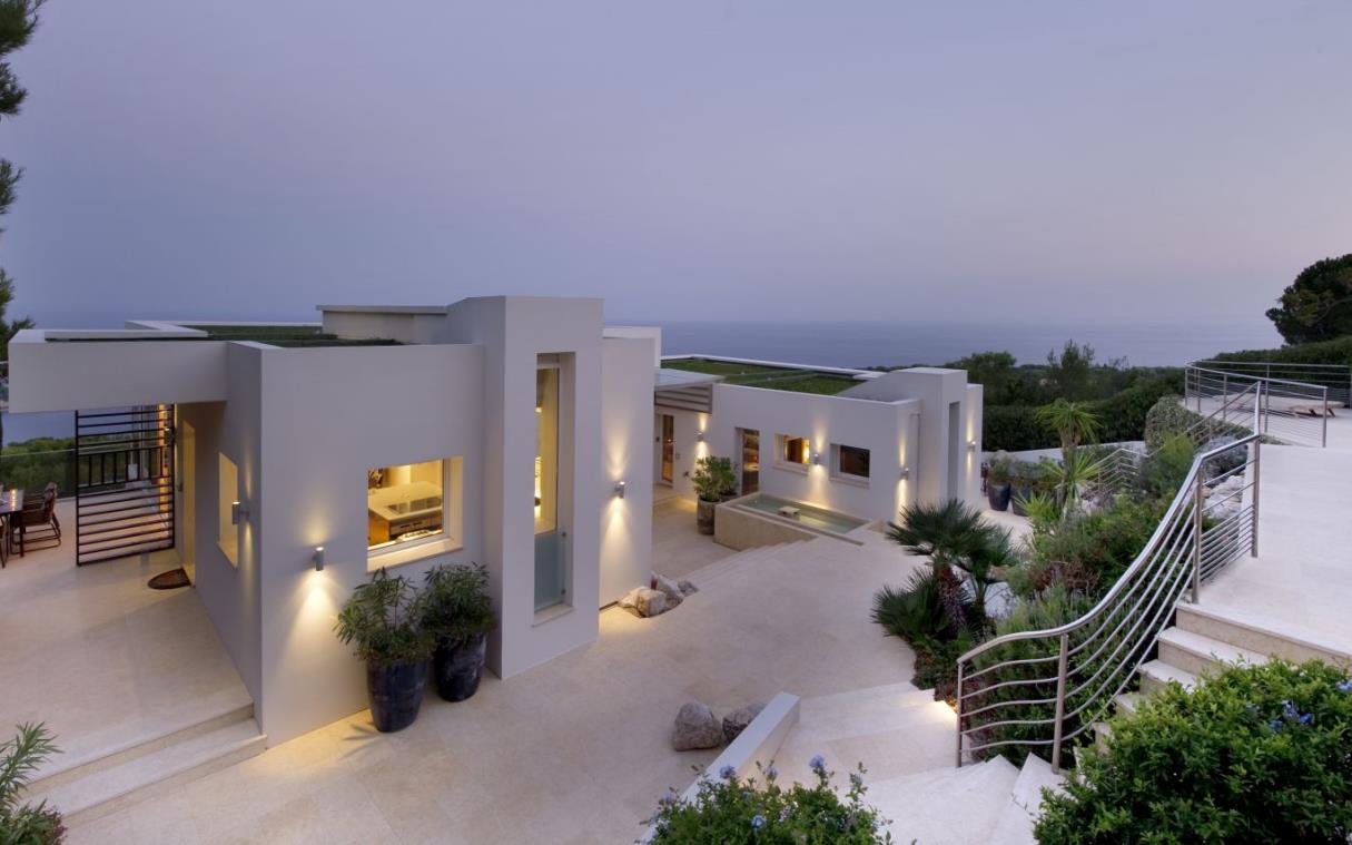 villa-cap-ferrat-cote-d-azur-france-luxury-sea-view-cview-ext (1).jpg