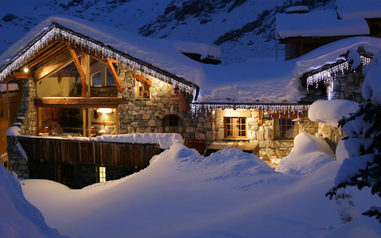 chalet-val-disere-espace-killy-french-alps-france-ski-bergerie-ext (2).jpg