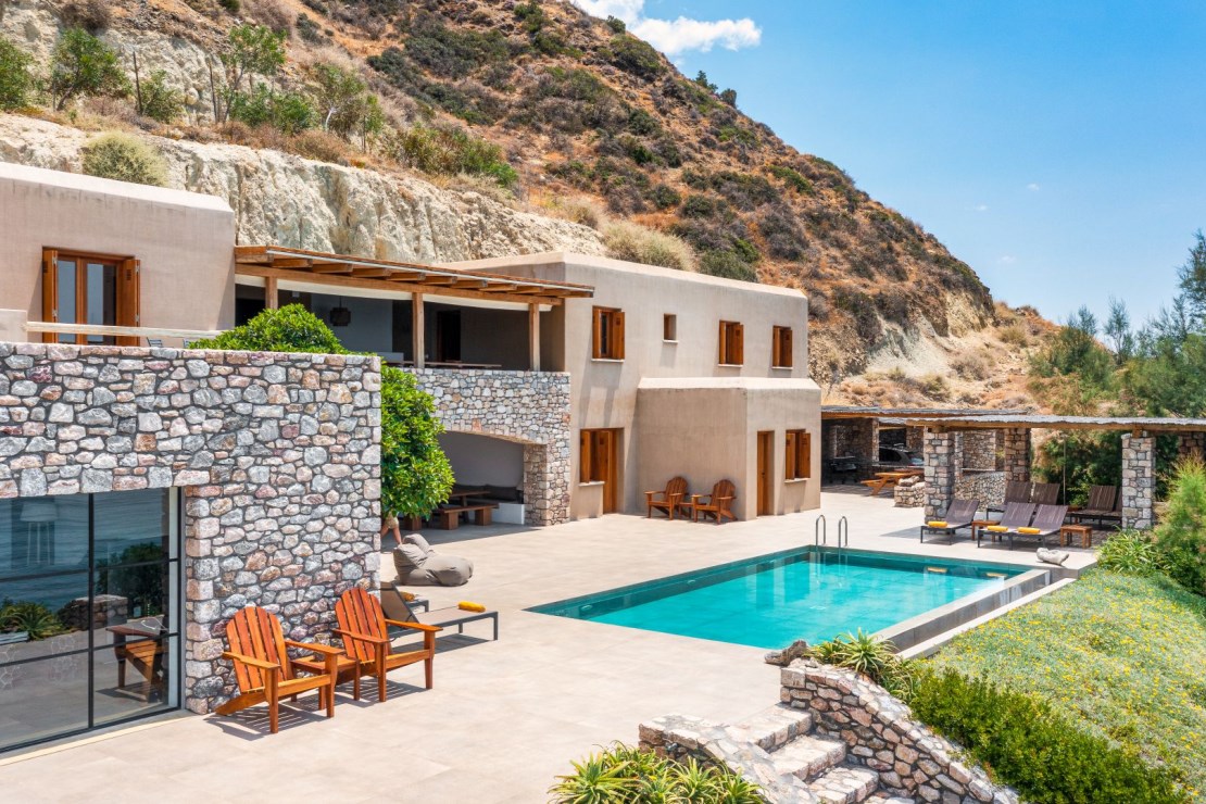 Beach House Arvi West