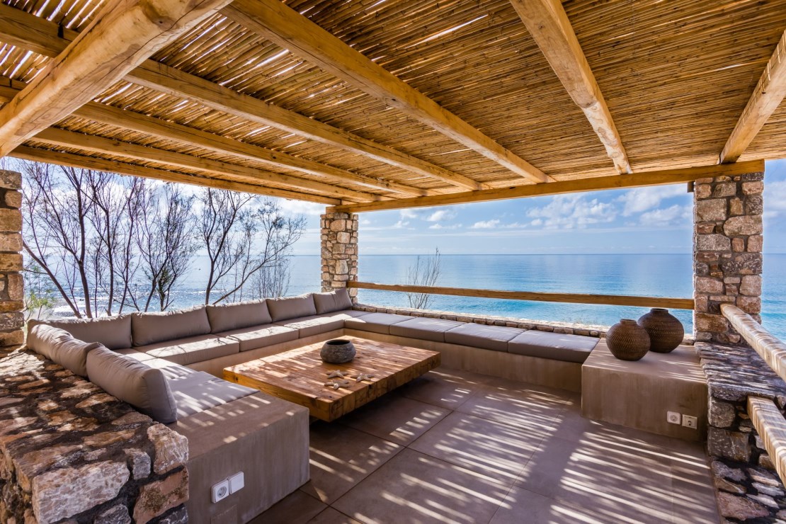 Beach House Arvi West