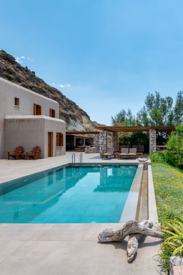 Beach House Arvi West