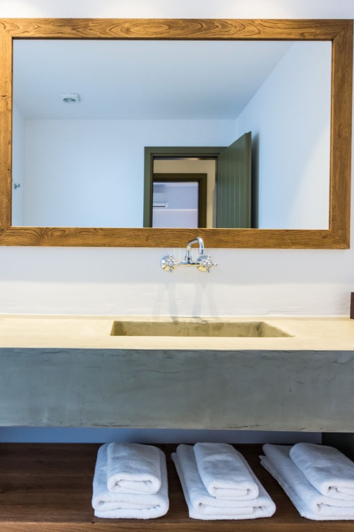 Beach House Arvi West