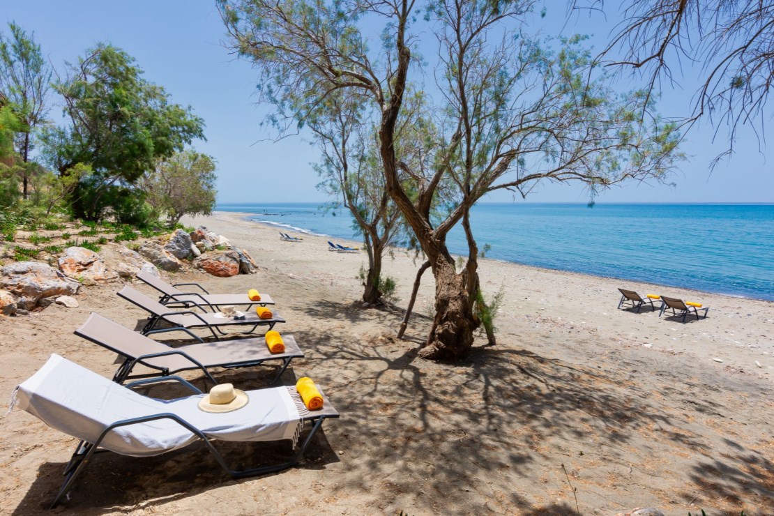 Beach House Arvi West