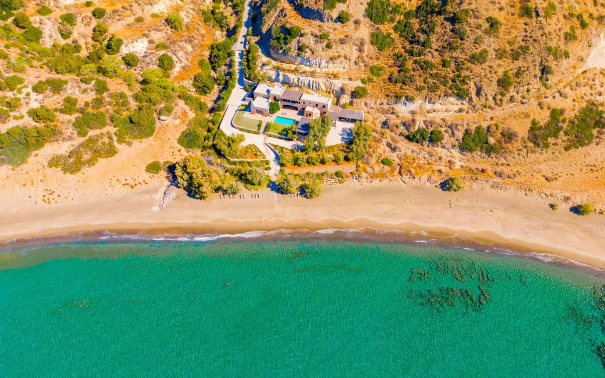 villa-crete-greece-island-luxury-beach-house-arvi-aer (11)