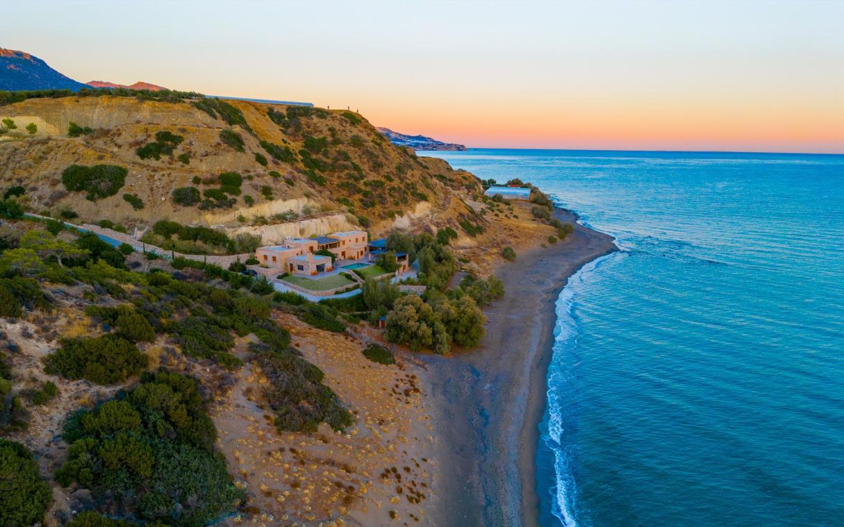 villa-crete-greece-island-luxury-beach-house-arvi-aer (2)