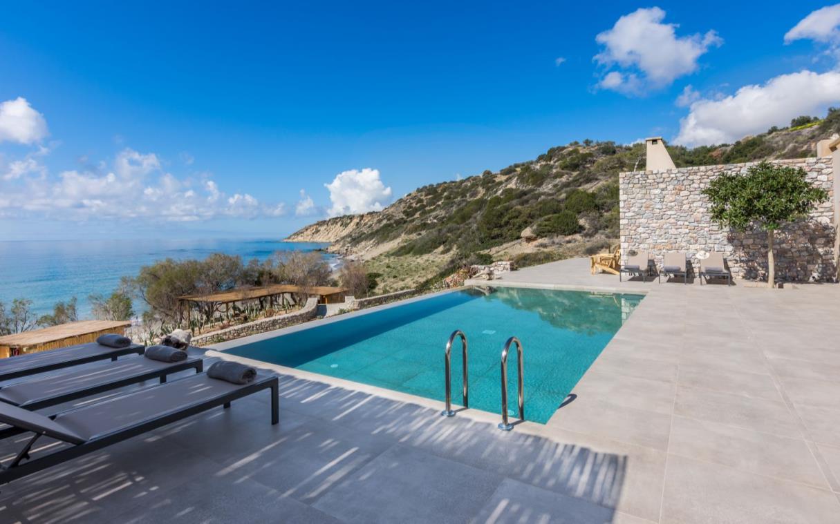 villa-crete-greece-seafront-luxury-beach-house-arvi-poo (2).jpg