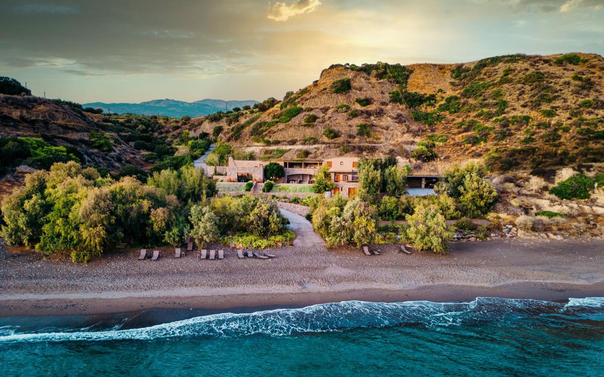 villa-crete-greece-island-luxury-beach-house-arvi-aer (3)