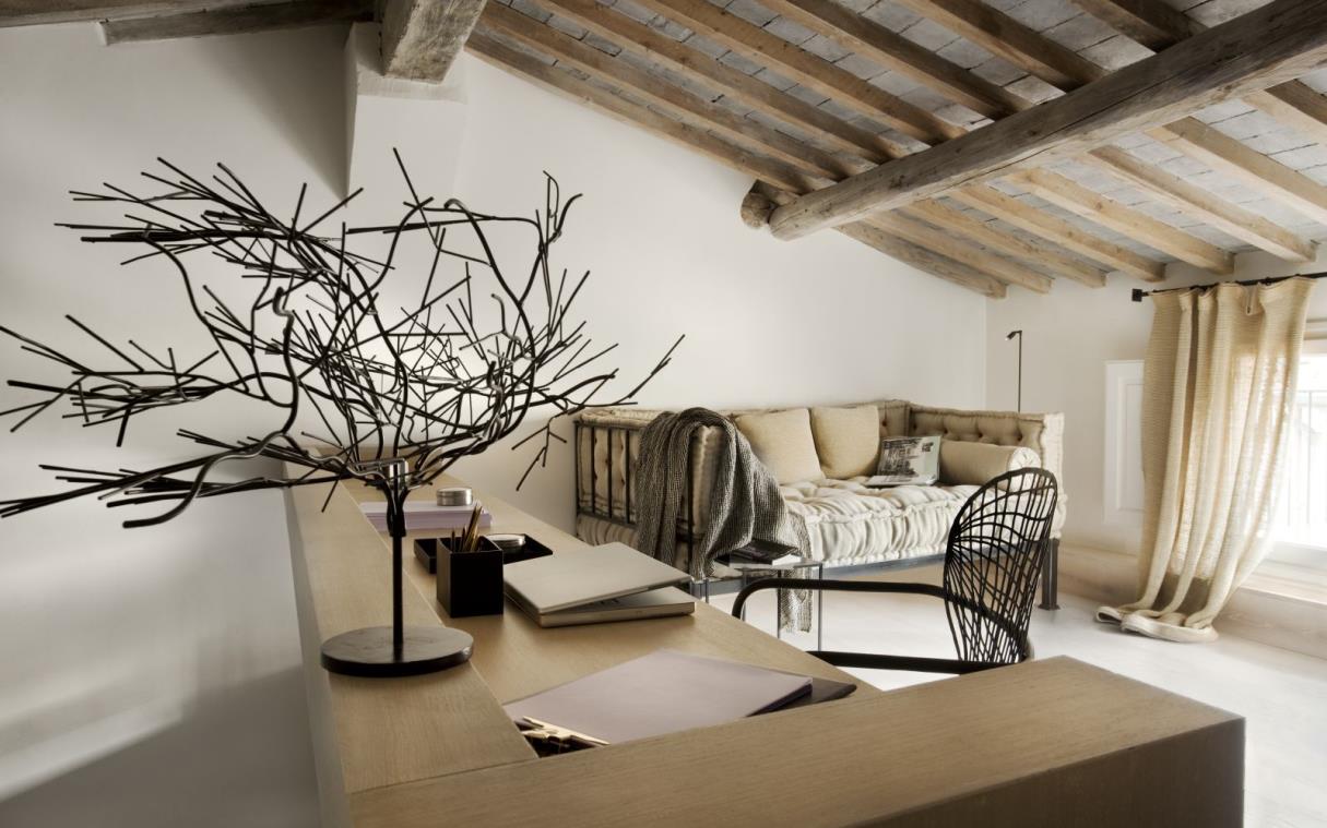 apartment-florence-tuscany-italy-luxury-modern-apartment-palazzo-bartolommei-liv (1).jpg