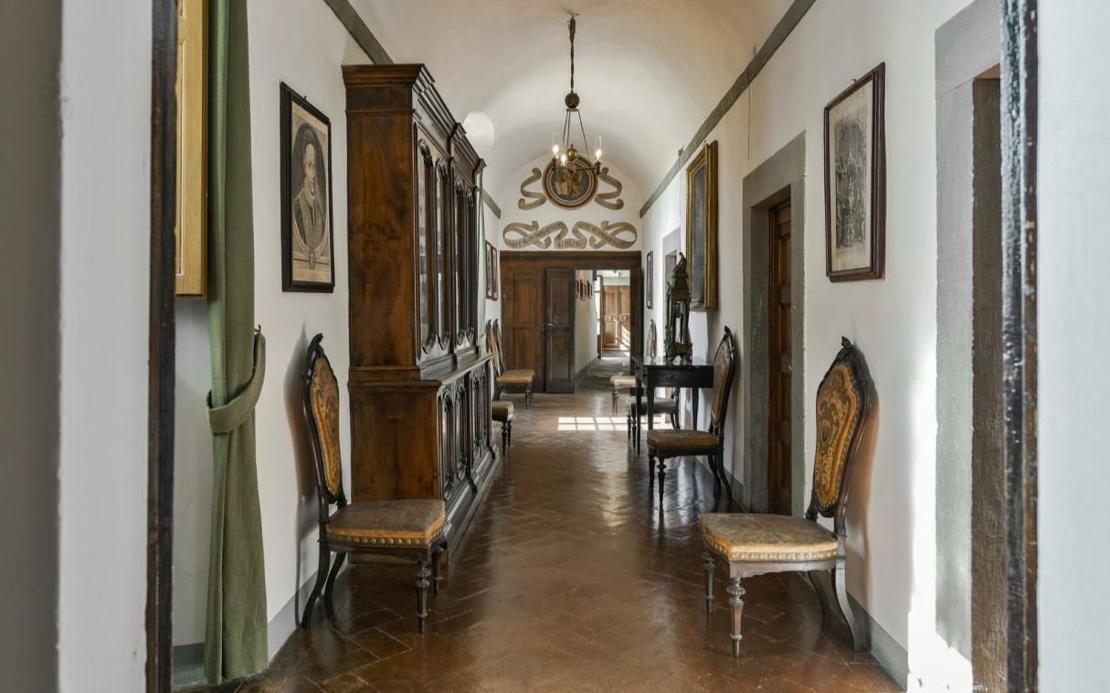 villa-florence-tuscany-italy-luxury-pool-borghese-hall (5).jpg