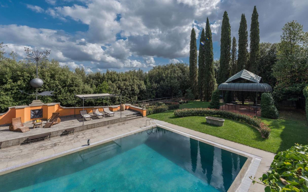 villa-florence-tuscany-italy-luxury-pool-borghese-pis (1).jpg