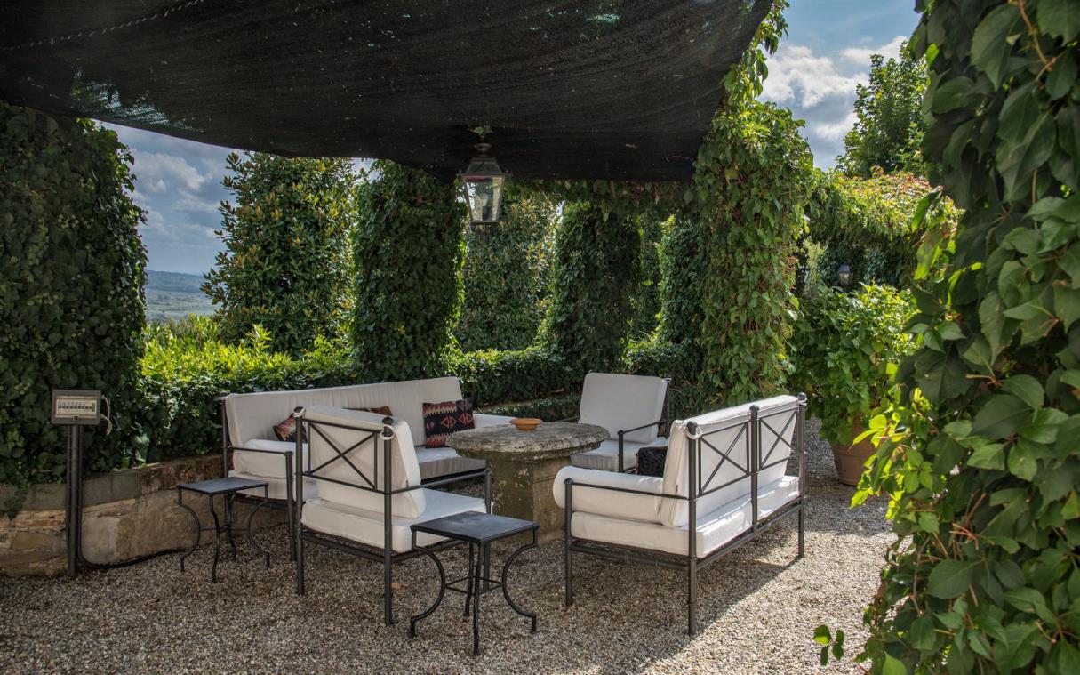 villa-florence-tuscany-italy-luxury-pool-borghese-ver (1).jpg