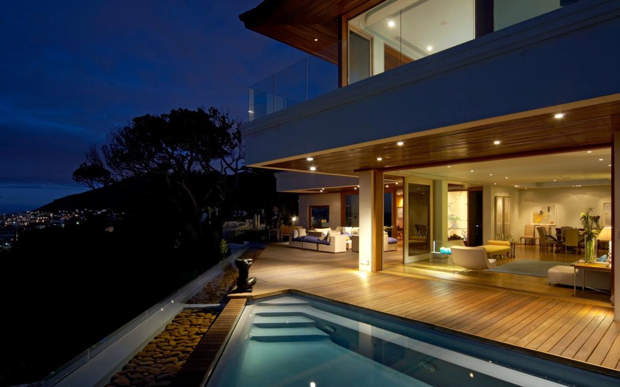 villa-south-africa-cape-town-luxury-pool-ellerman-1-terrace.jpg