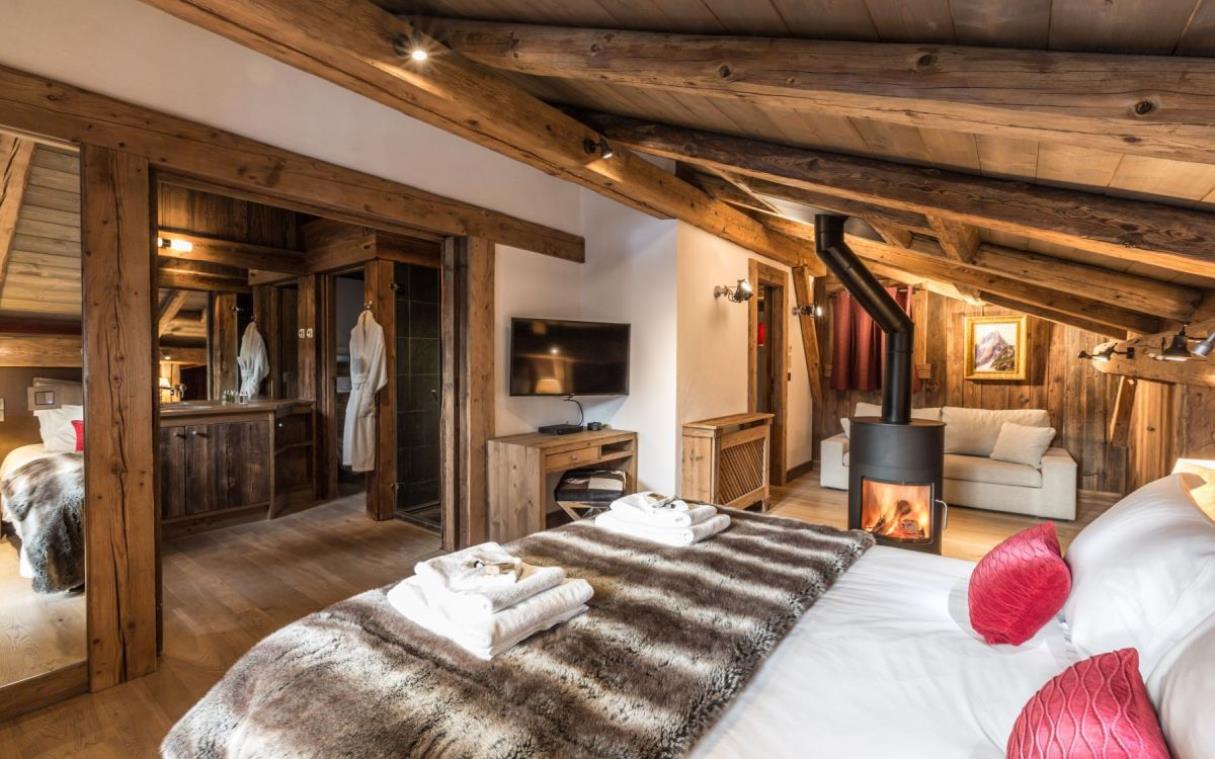 Chalet Chamonix French Alps France Ski Luxury Baloo Bed 8