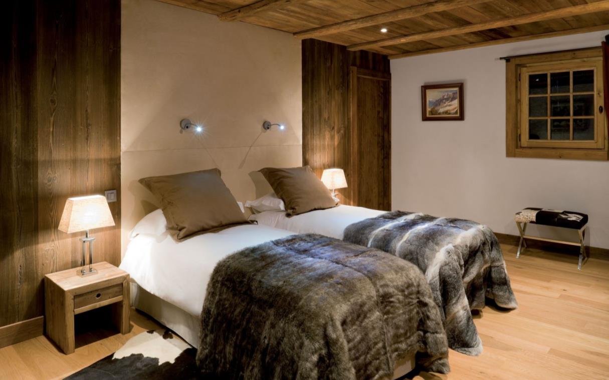 Chalet Chamonix French Alps France Ski Luxury Baloo Bed