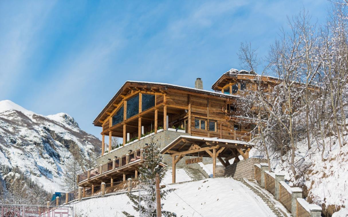 chalet-tignes-val-d-isere-french-alps-france-luxury-views-cha-2.jpg
