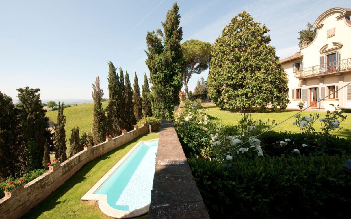 tuscany-florence-italy-vineyards-luxury-villa-castle-cabbiavoli-pool-1.jpg