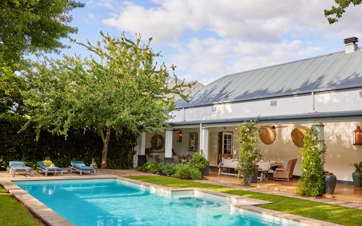villa-franschhoek-south-africa-luxury-pool-grange-swim (1)