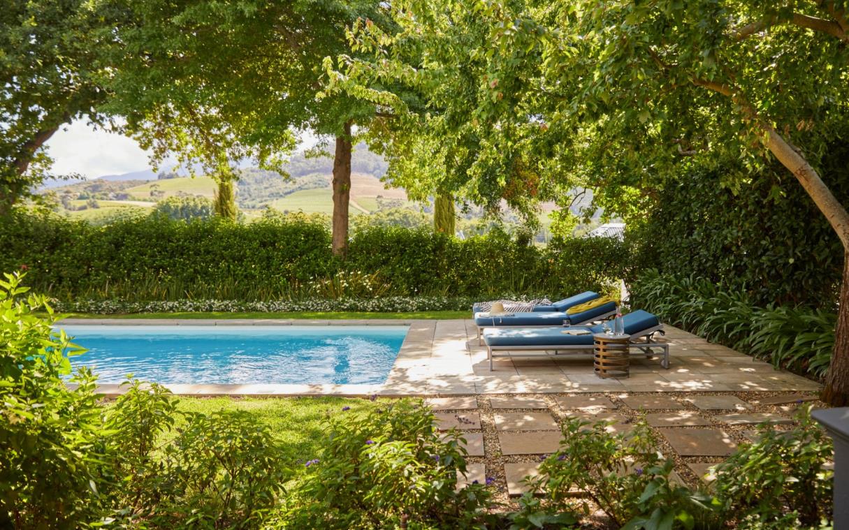 villa-franschhoek-south-africa-luxury-pool-grange-swim (3)