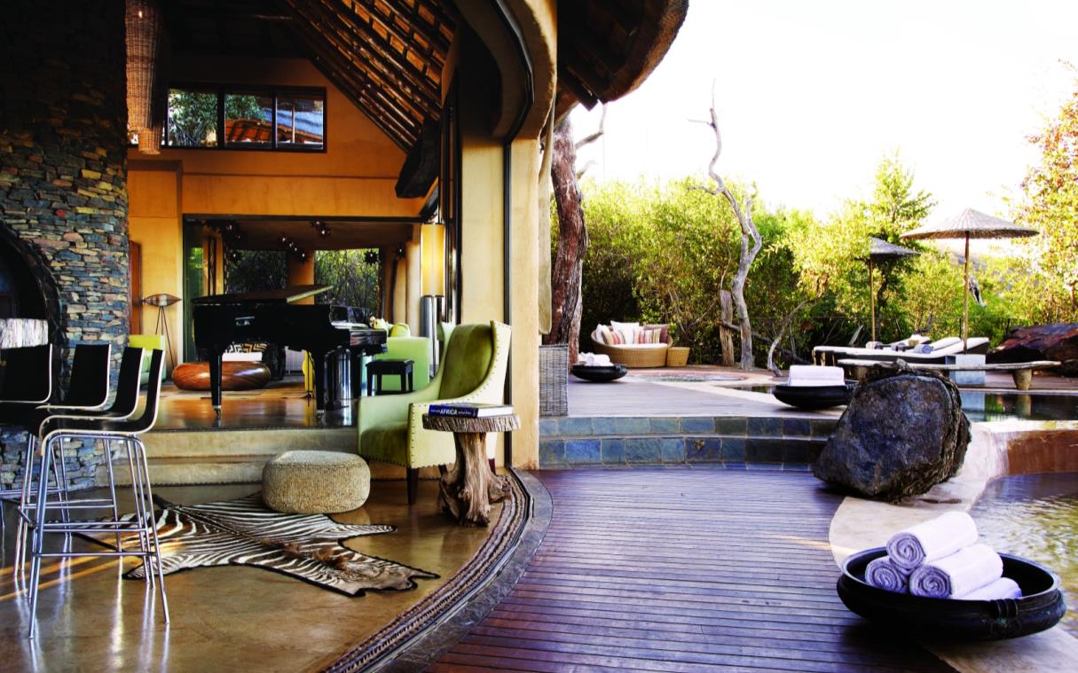 Lodge Madikwe Game Reserve South Africa Luxury Safari Molori Out Liv 7