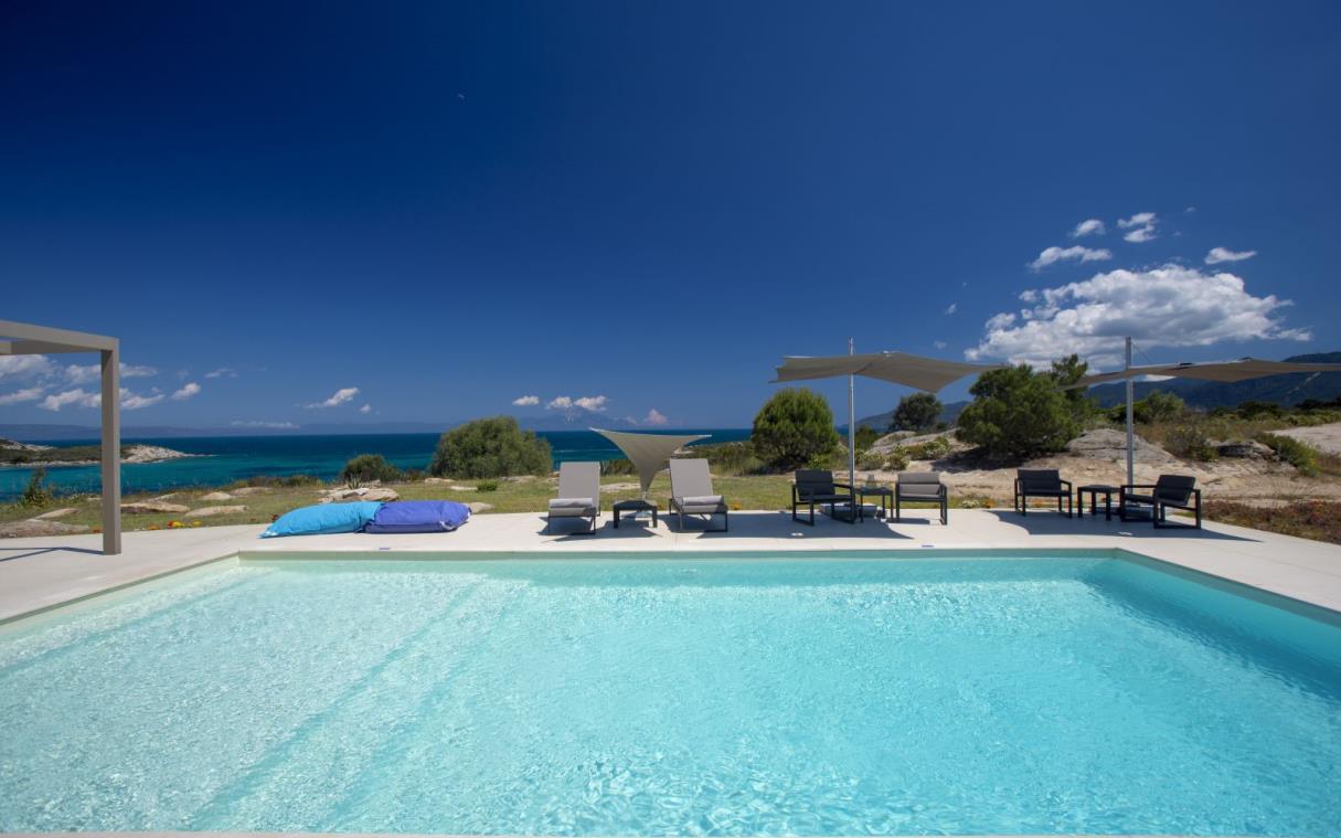 villa-diaporos-halkidiki-greece-luxury-pool-treasure-cove-swim (2).jpg