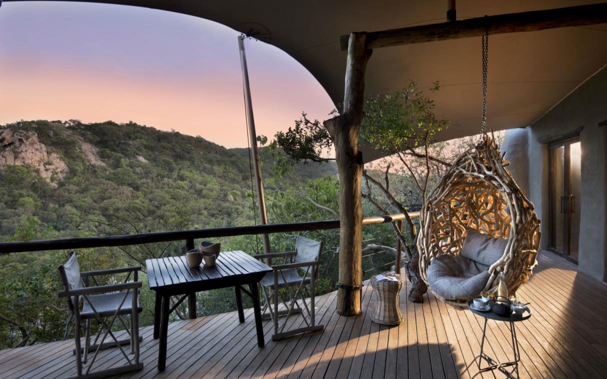 lodge-safari-south-africa-private-game-reserve-luxury-phinda-rock-bal (1).jpg