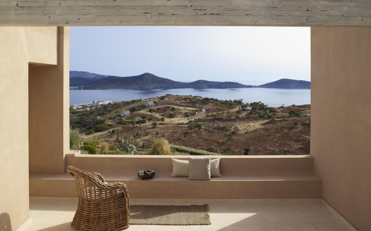 villa-crete-greek-island-greece-ocean-luxury-pool-elounda-two-out-liv (1).jpg