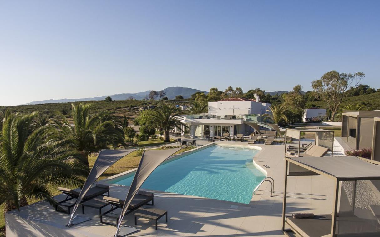 villa-diaporos-halkidiki-greece-luxury-seafront-white-swim (1).jpg