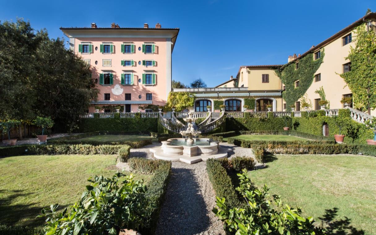 villa-tuscany-arezzo-italy-luxury-pool-spa-il-borro-gar (6).jpg