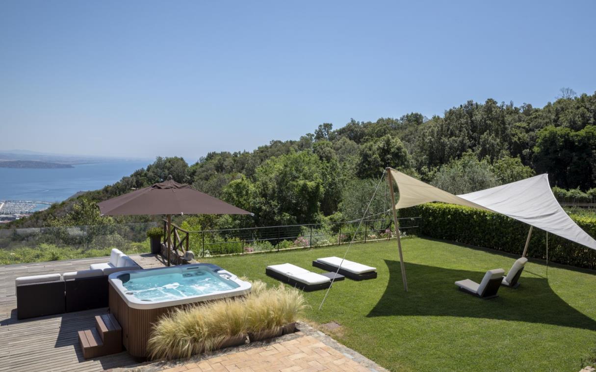 villa-tuscany-italy-luxury-pool-aurora-porto-ercole-jac (1).jpg