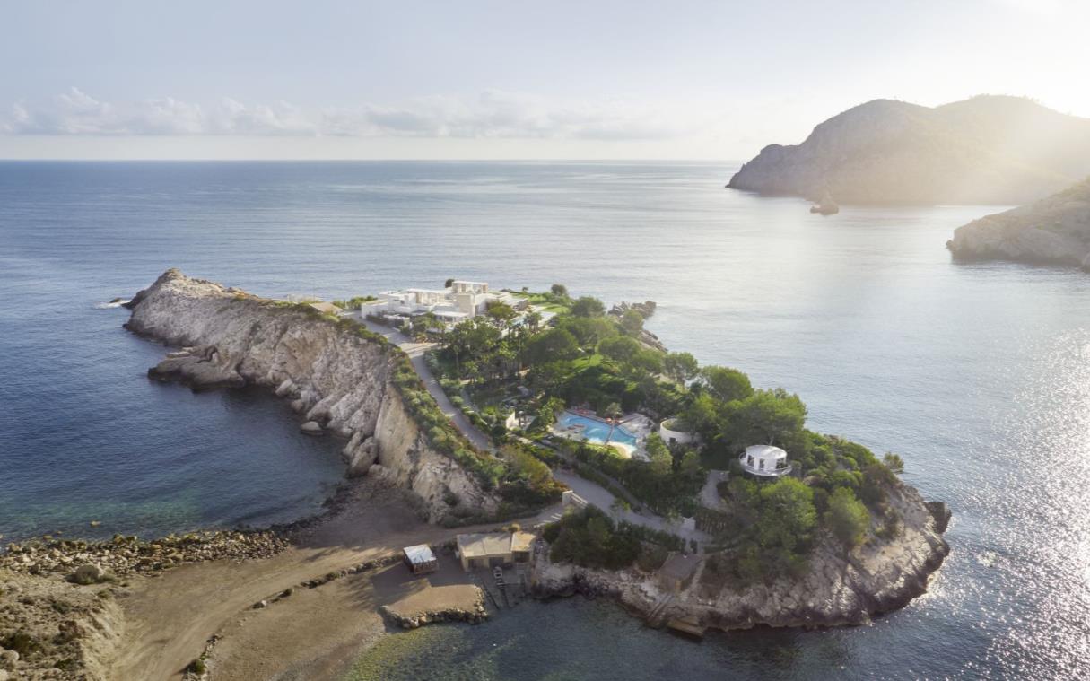 island-ibiza-balearic-islands-luxury-villa-fully-staffed-isla-sa-ferradura-aer-1.jpg