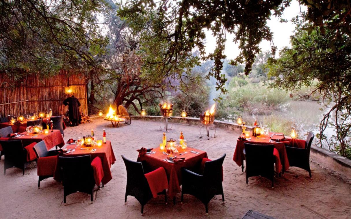 villa-south-africa-safari-luxury-lodge-royal-malewane-out (1).jpg