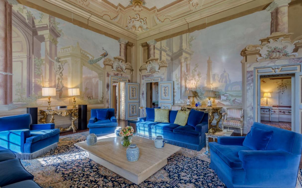 Villa Florence Tuscany Italy Luxury Historic Pool Le Rose Liv 2