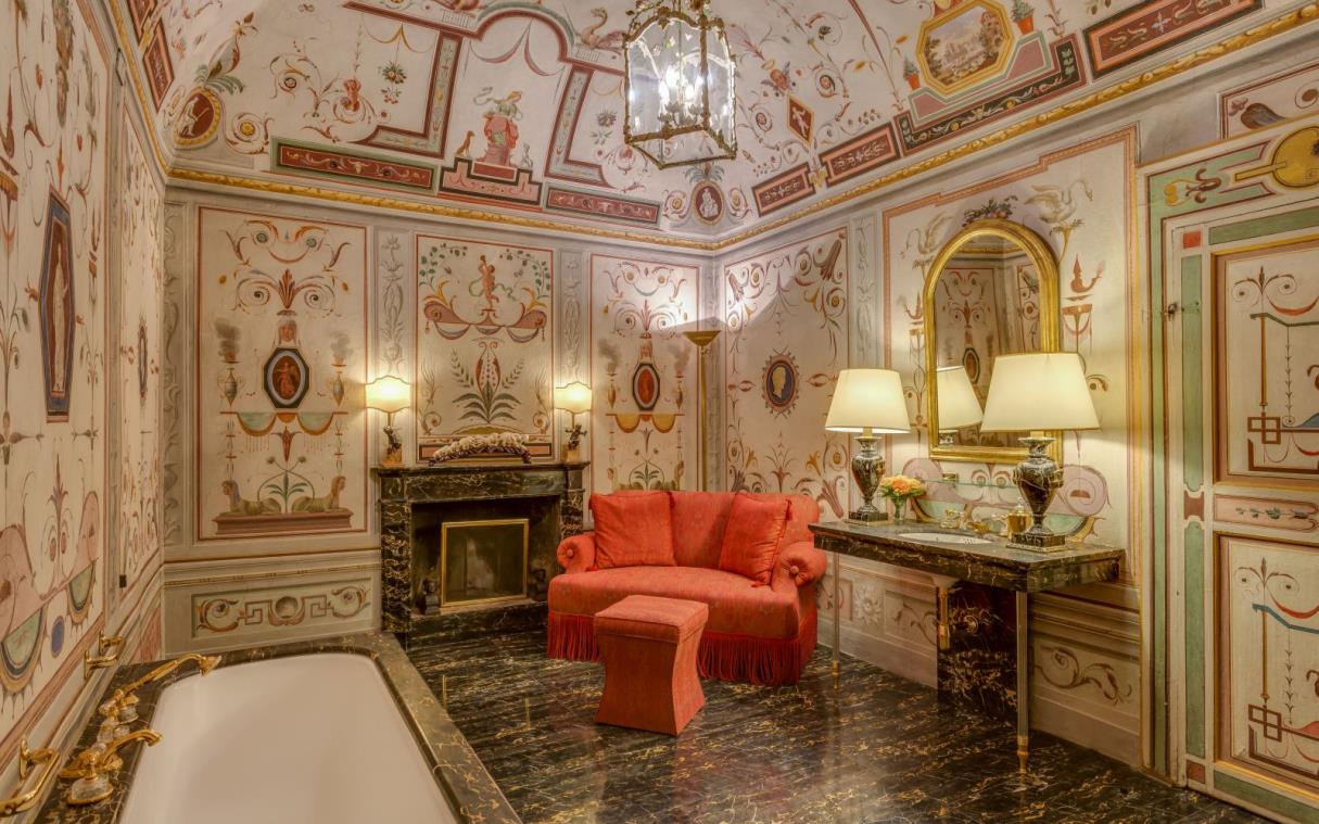 Villa Florence Tuscany Italy Luxury Historic Pool Le Rose Bath 10