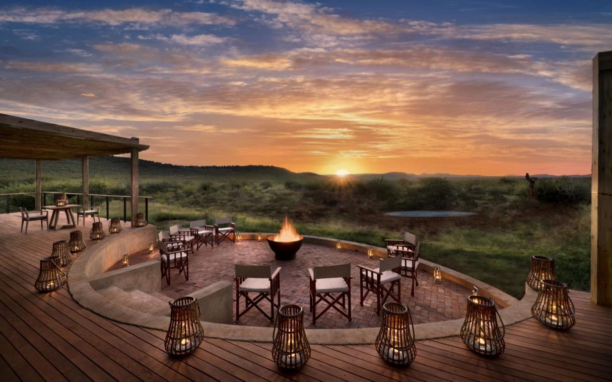 lodge-south-africa-safari-luxury-morukuru-farmhouse-estate-deck (2)