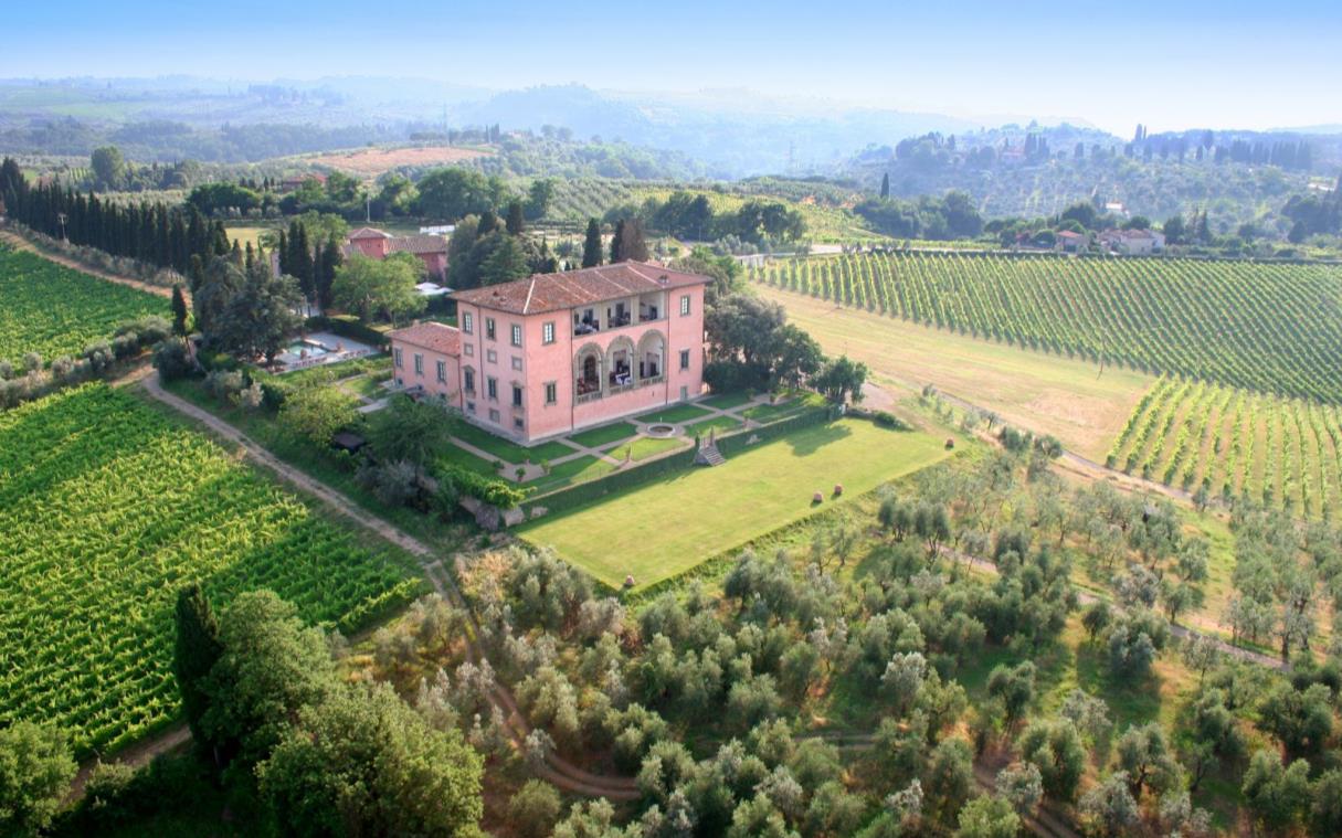 villa-florence-tuscany-italy-luxury-pool-machiavelli-cov.jpg